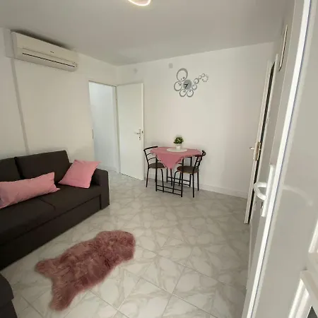Apartman Lejlighed *