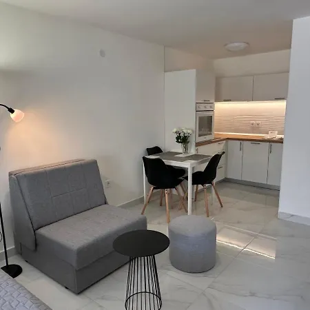 Lejlighed Apartman *