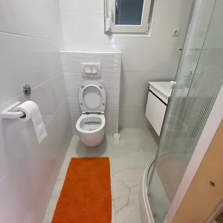 Apartman Апартаменты Вир